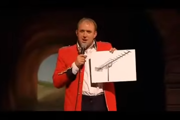 Tim Vine   The Jokeamotive 35-2 screenshot.png